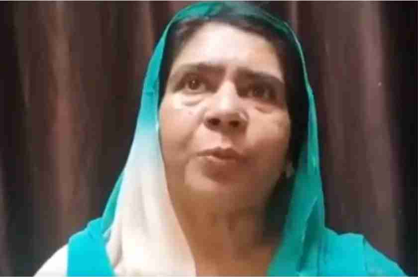 azan-vs-hanuman-chalisa-controversy-hanuman-chalisa-will-be-recited-in-front-of-mosques-and-we-will-recite-in-front-of-temples-rubina-khanum