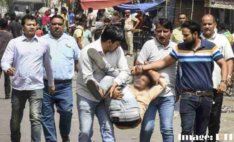 jahangirpuri-violence-police-torture-all-male-members-of-a-family-arrest-5-detain-a-minor