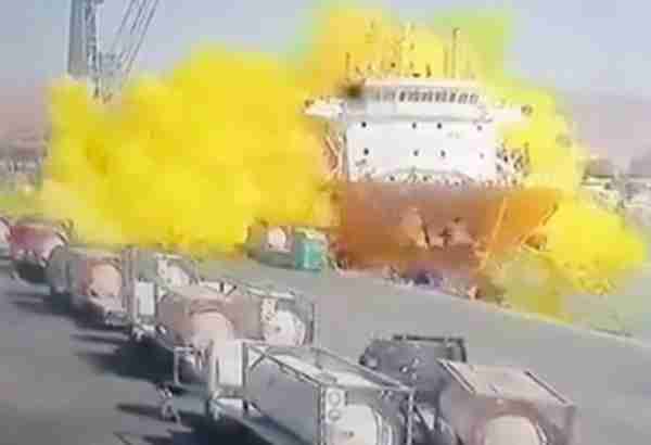 toxic gas leak in jordan aqaba port