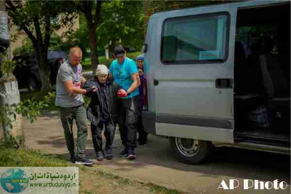 ukraine drivers risking their lives to make evacuation possible