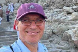 a jew in mecca grand mosque