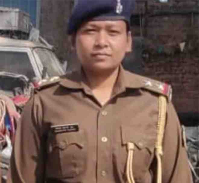 ranchi female police officer was crushed by a car