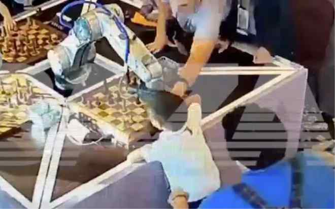 a robot broke kids finger at chess tournament in moscow