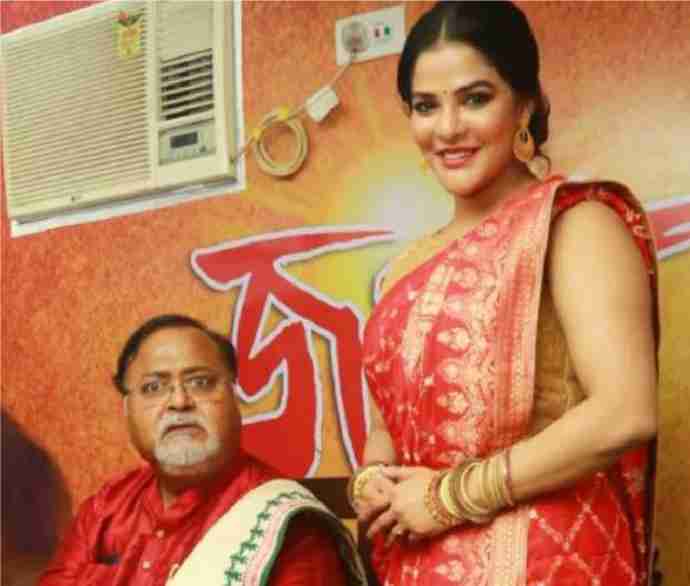 bengal ssc scam partha chatterjee says being framed in ssc scam arpita in shock