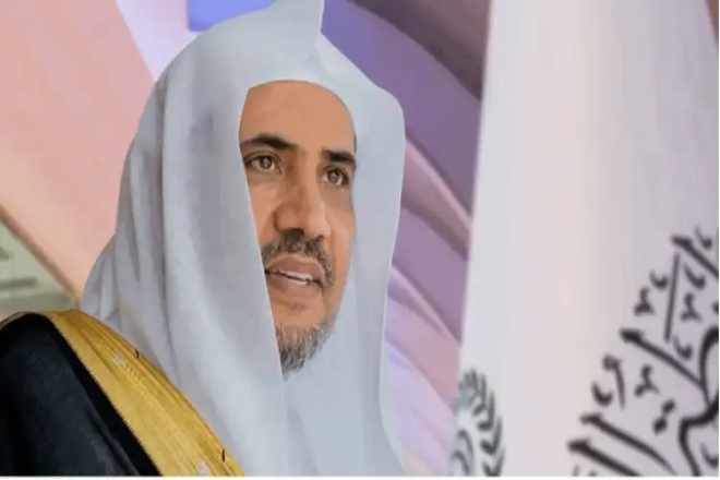 dr sheikh mohammed al issa delivering a sermon for the day of arafah for hajj this year