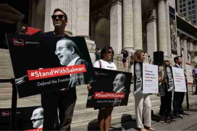 new york solidarity rally of friends and writers of infamous salman rushdie