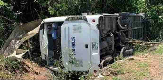 bus accident in china 27 people killed 20 injured