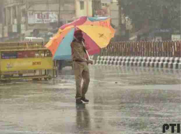 destruction due to rain in up 16 dead schools closed in many districts