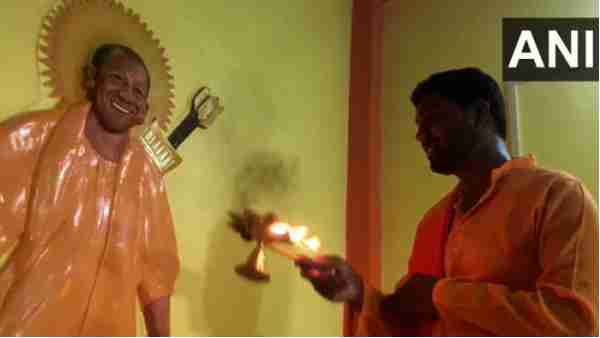 devotees built a temple named after up chief minister yogi