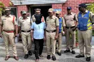 hyderabad police action against sexual harassment of minor girl school principal principal and driver arrested