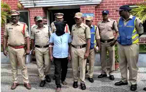 hyderabad police action against sexual harassment of minor girl school principal principal and driver arrested