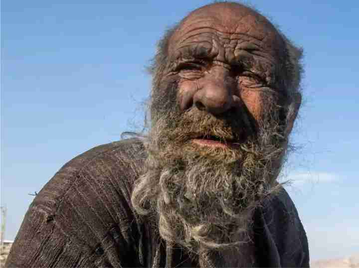 worlds dirtiest man amou haji dies in iran