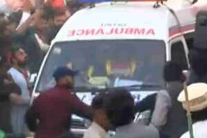 imran khan injured by firing on long march container many injured