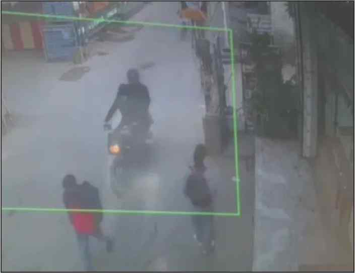 delhi: 17 year old girl seriously injured in acid attack. cctv footage viral