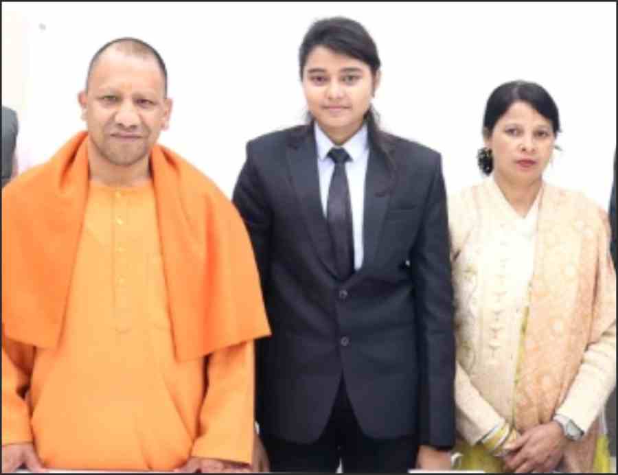 first muslim fighter pilot sania mirza met yogi