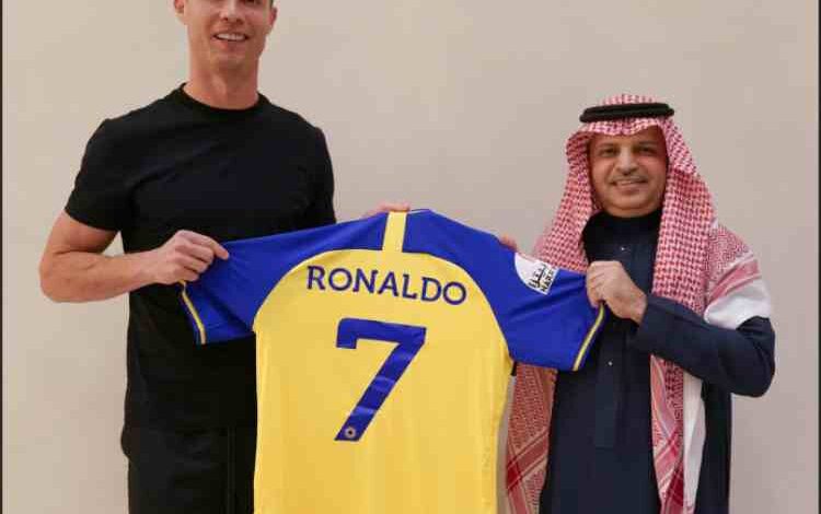footballer ronaldo signs historic deal with saudi club