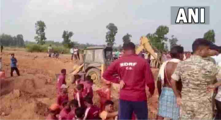chhattisgarh 7 laborers killed due to mine sinking in the bed rescue operation underway
