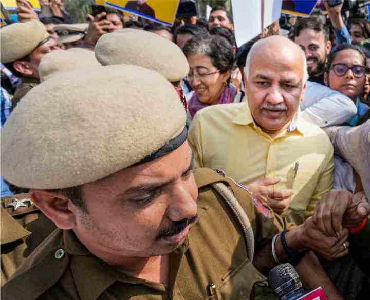 delhi deputy chief minister sisodia in five days cbi custody