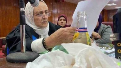 an egyptian woman at the age of 80 is engaged in the study of masters phd