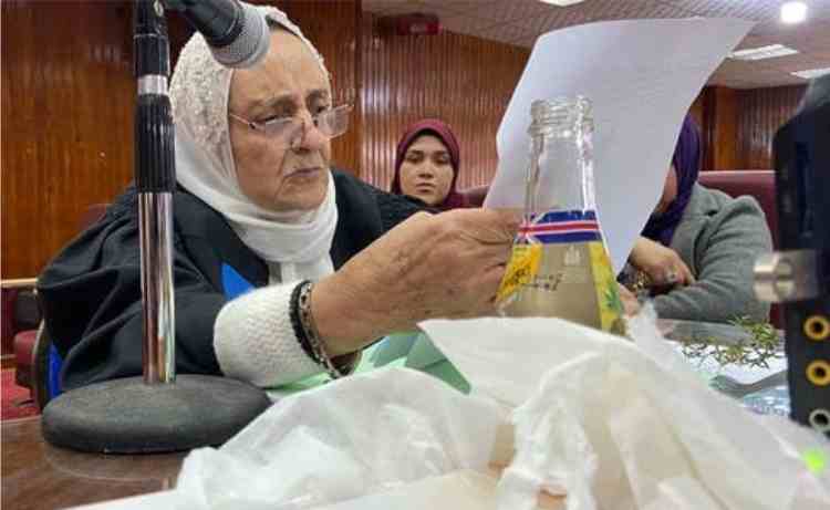 an egyptian woman at the age of 80 is engaged in the study of masters phd