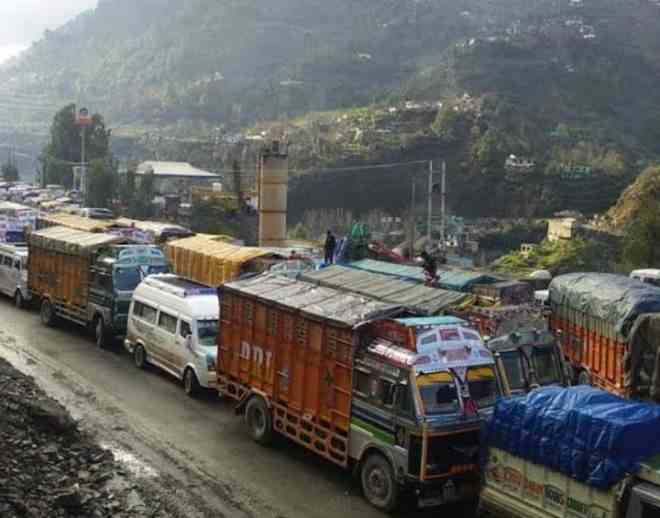 jammu srinagar national highway traffic update today