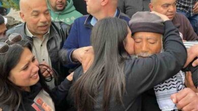 the oldest palestinian prisoner has been released from an israeli prison after 17 years
