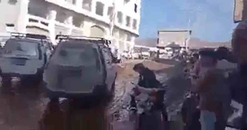 as the tanker overturned the road was filled with a honey like substance on the highway of ib governorate of yemen