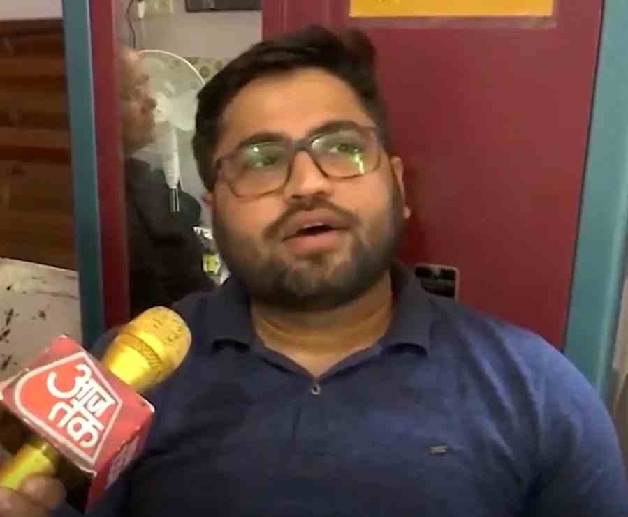 mumbai garbage loader bmc sanitation worker mayur helia story