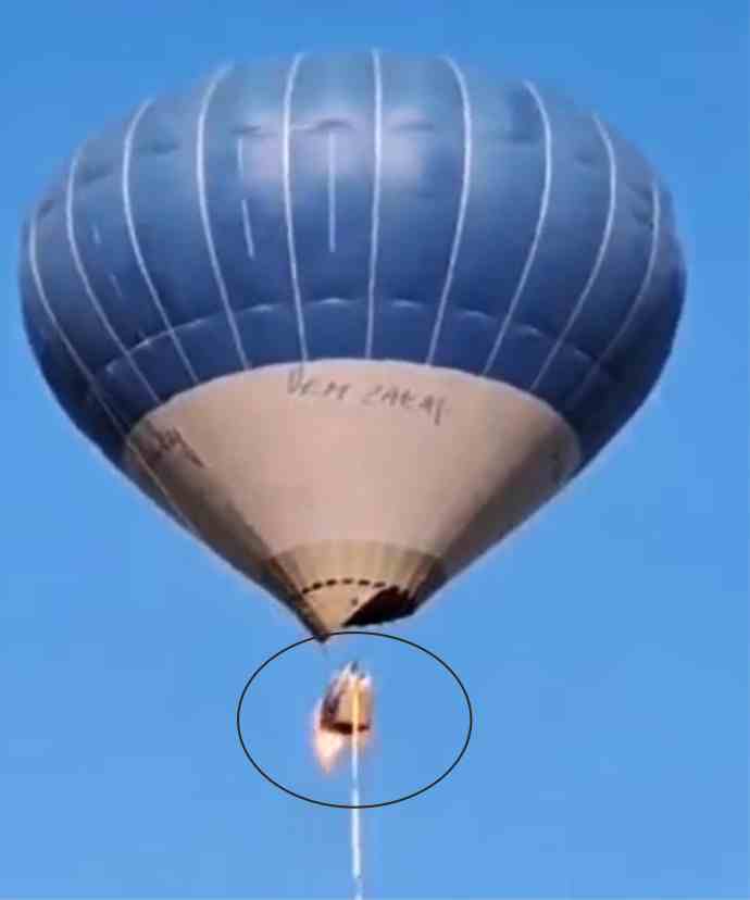 mexico hot air balloon catches fire
