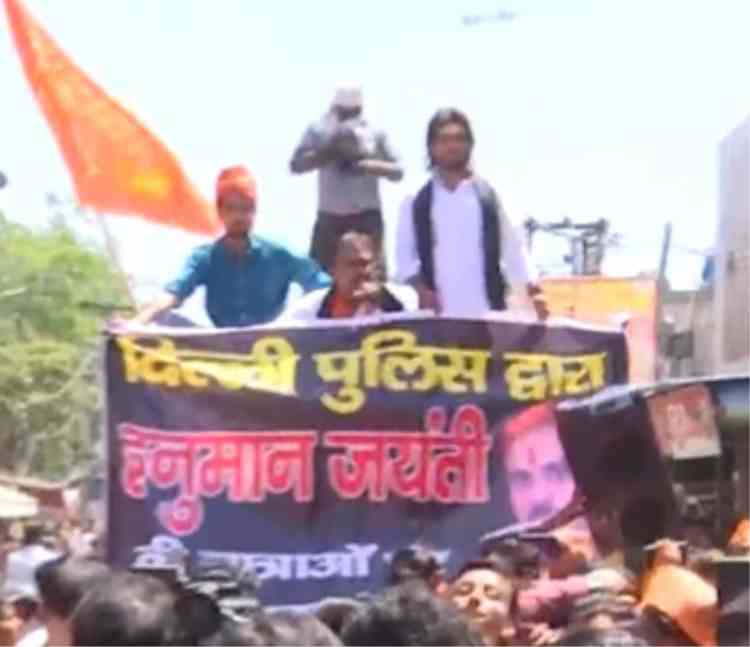 jahangirpuri kapil mishra first in custody then joins shobha yatra with police