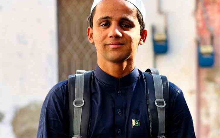 pakistani student usman arshad reached makkah by walking 5400 km