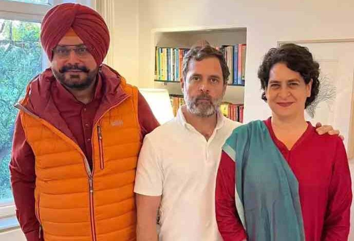 priyanka navjot singh sidhu meeting with rahul said we will not back down even an inch