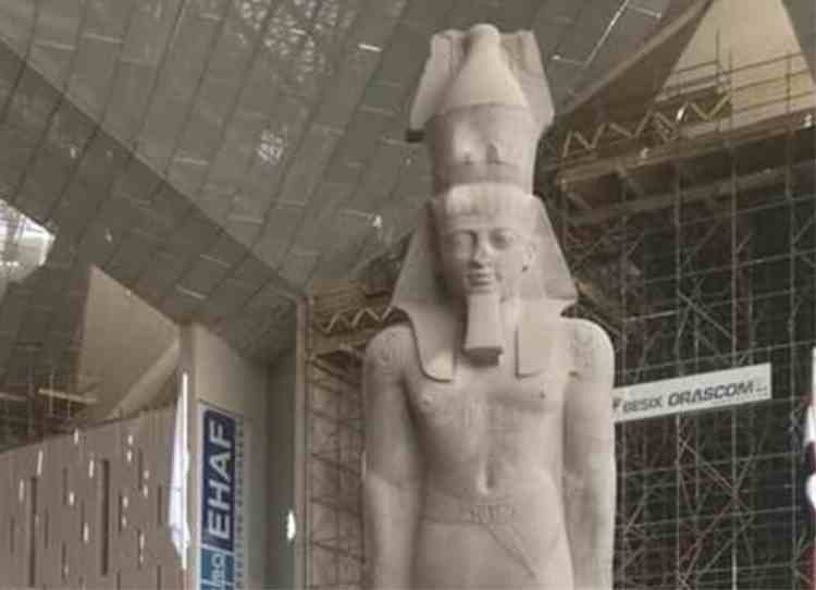 rain water reaches the statue of ramses ii chaos in egypt