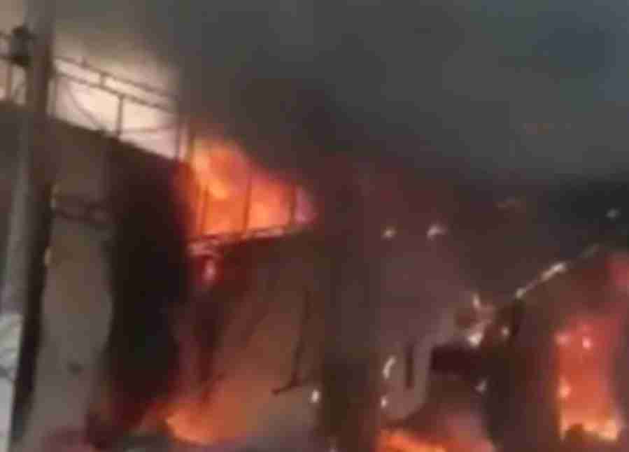 mumbai fire in bakery 6 people including 2 children injured admitted to hospital