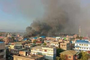 violence again in manipur 5 people including a policeman were subjected to violence