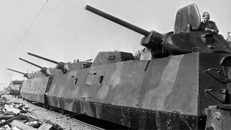what is the story of the soviet armored trains that destroyed 115 german planes