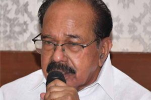congress leader and former law minister m veerappa moily
