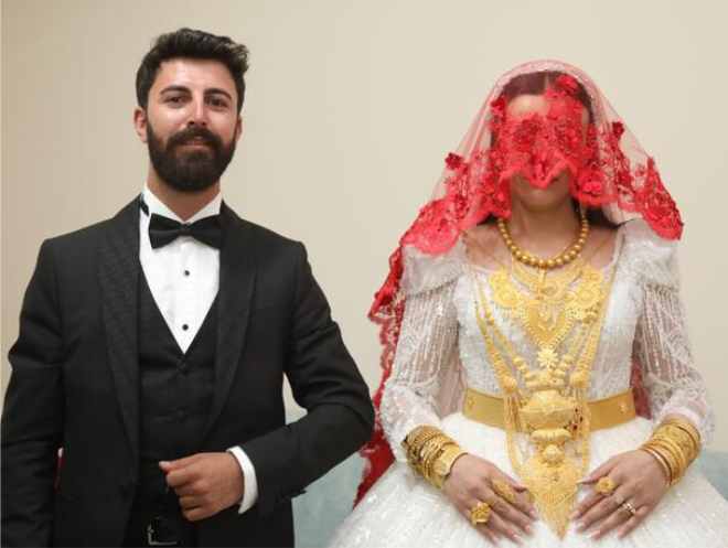 a lavish wedding of a turkish couple 4 kilos of gold for the bride a gift of 6 million pounds to the groom