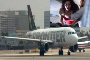 the women fight forced the american plane back to make an emergency landing