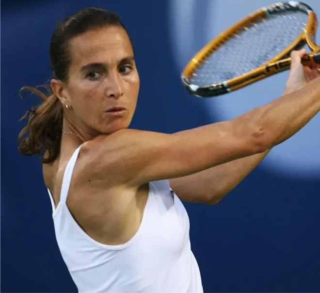 former tunisian tennis player selima sfar
