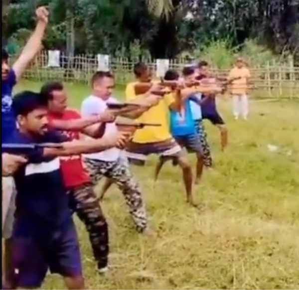 rashtriya bajrang dal gives firearms training