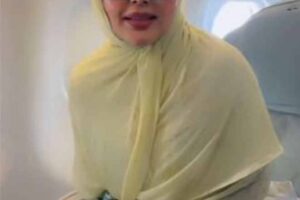 rakhi sawant left for makkah to perform umrah