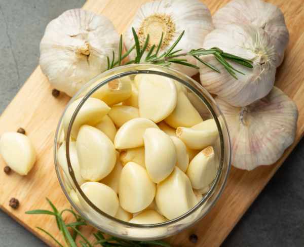 harmful effects of eating raw garlic