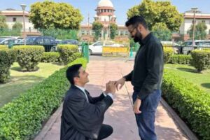 a gay couple got engaged in protest before the supreme court