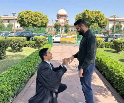 a gay couple got engaged in protest before the supreme court