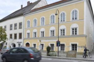 adolf hitler birthplace
