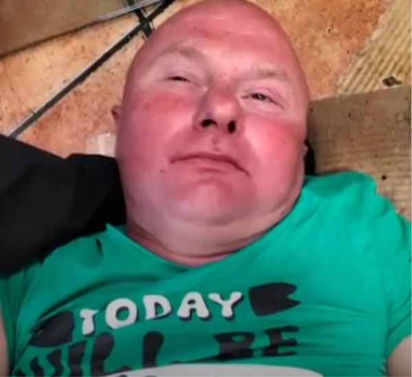 man fakes heart attack to avoid paying restaurants bill