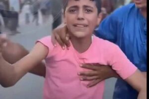 the palestinian child is crying and asking where are the arabs