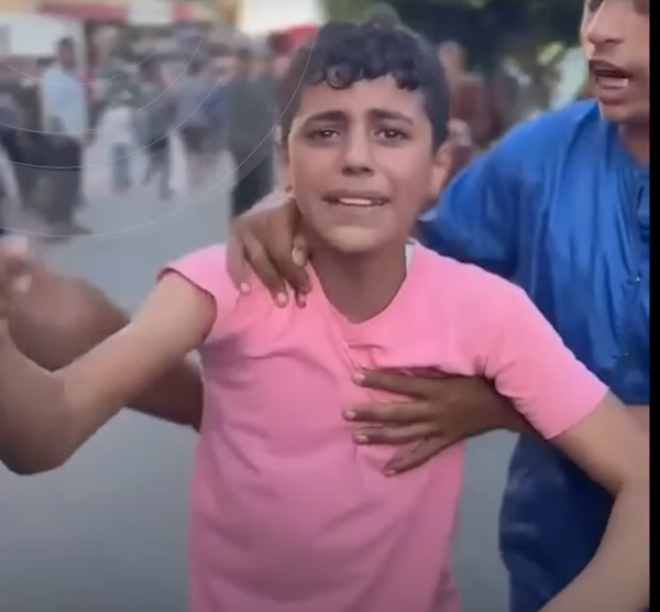 the palestinian child is crying and asking where are the arabs