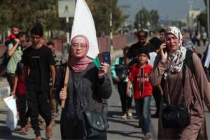 gaza white flags in hand and mutilated corpses in front of eyes